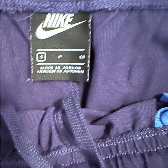 Nike joggers, size small - Picture 5 of 5